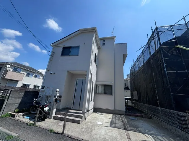 四街道市四街道屋根・外壁塗装、バルコニー雨漏れ防水工事完工しました!